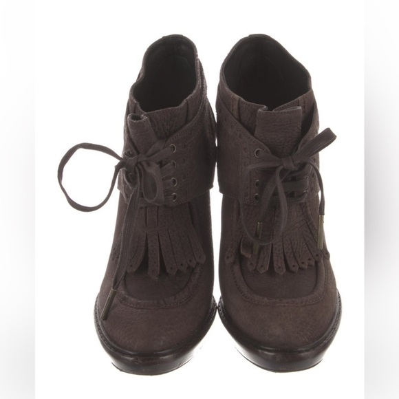 Burberry Leather Ankle Lace-Up Boots Size 9.5 - Picture 4 of 6
